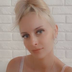 Blondiee