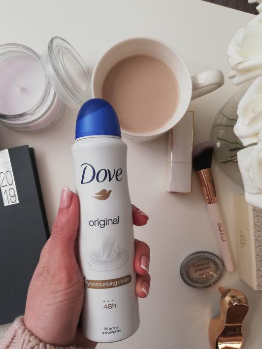 Dove Antyperspirant w aerozolu 48 godzin