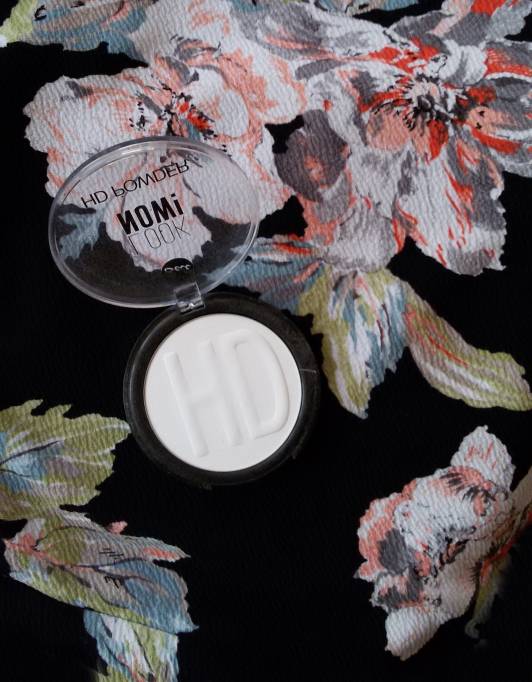kosmetyki pudry look