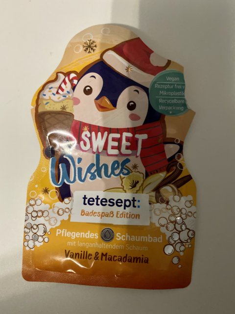 akcja denkowanie! grudzień - kosmetyki w świątecznych opakowaniach i świątecznych kolorach 🎄❄️⛄🎀🎁🎅