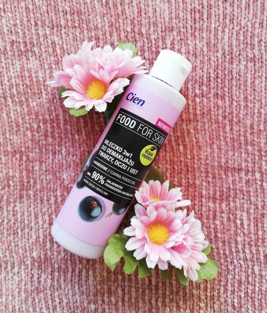 Cien Food For Skin, Mleczko 3w1 do demakijażu, Łagodzenie z czarną porzeczką, Cera sucha i wrażliwa