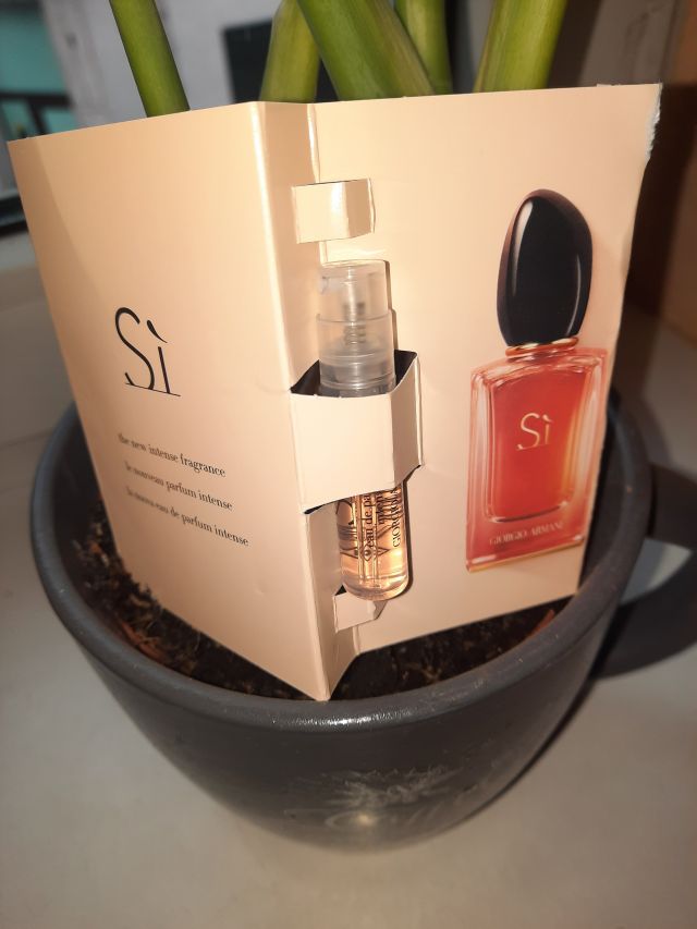 Giorgio Armani Woda perfumowana, Si Intense EDP