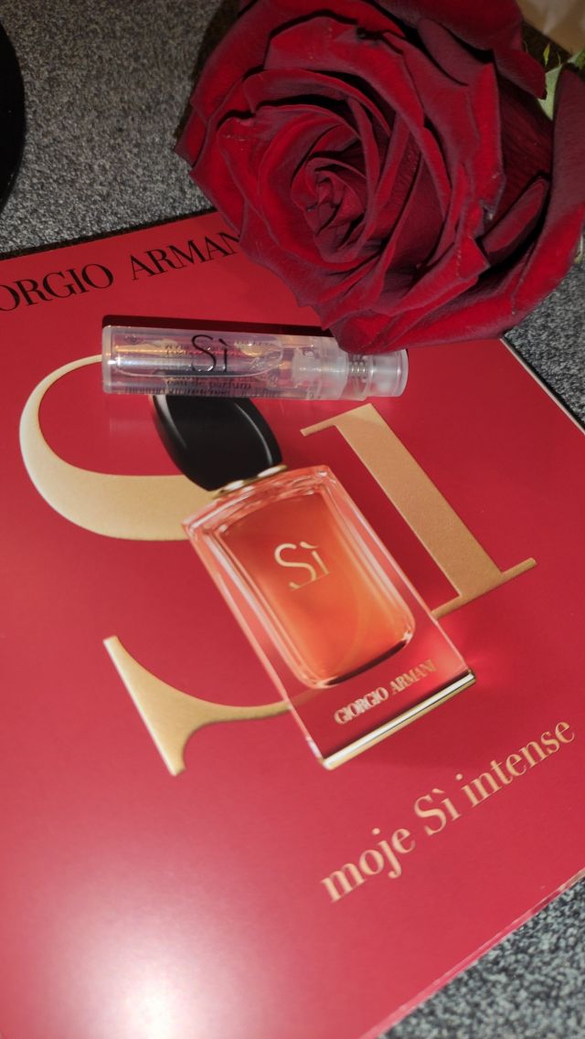 Próbka perfum Si intense