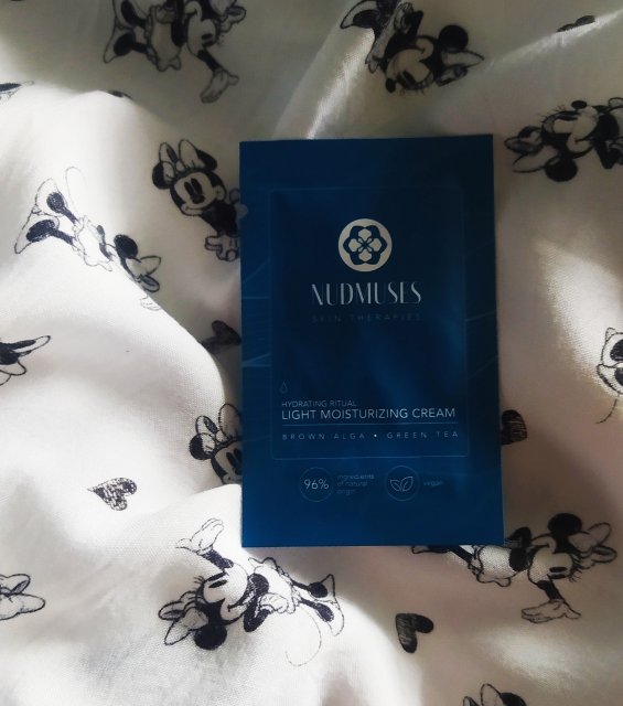 Nudmuses Krem do twarzy, Hydrating Ritual, Lekki, Nawilżający, Brown Alga & Green Tea