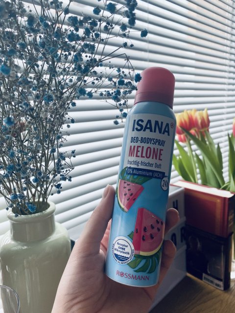 Isana Antyperspirant w sprayu, Melone