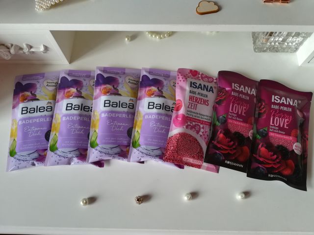perełki do kąpieli Balea i Isana
