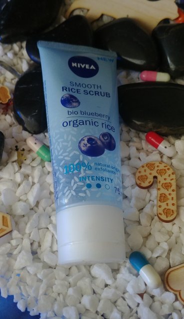Nivea smooth rice scrub