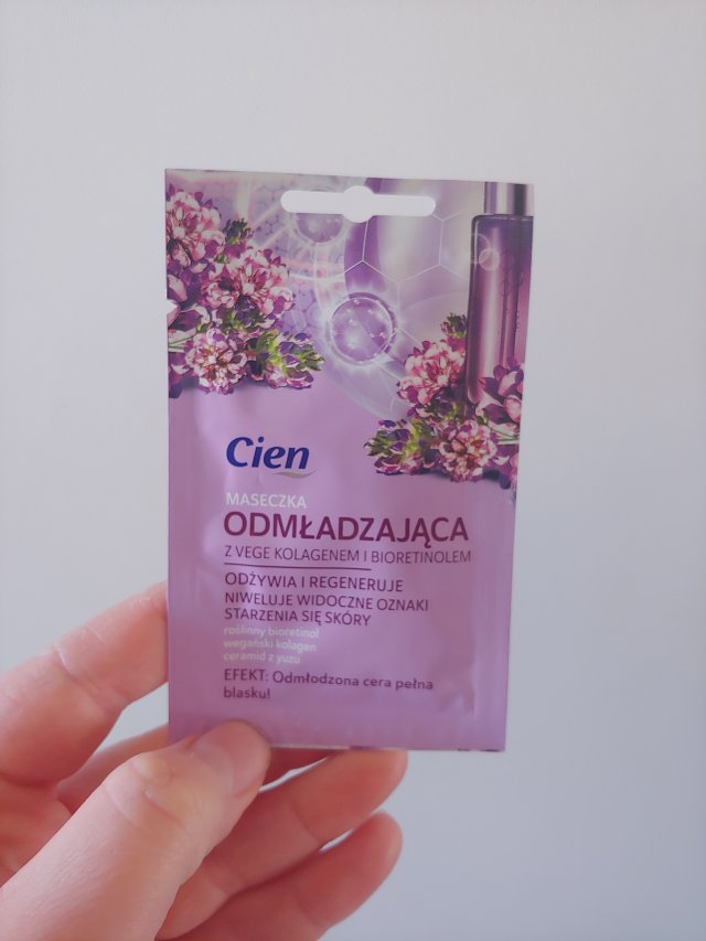 Cien odmladzajaca maseczka