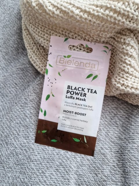 Bielenda Black Tea Power, Maseczka do twarzy, Moist-Boost, Nawilżająca, Z delikatnym peelingiem luffa