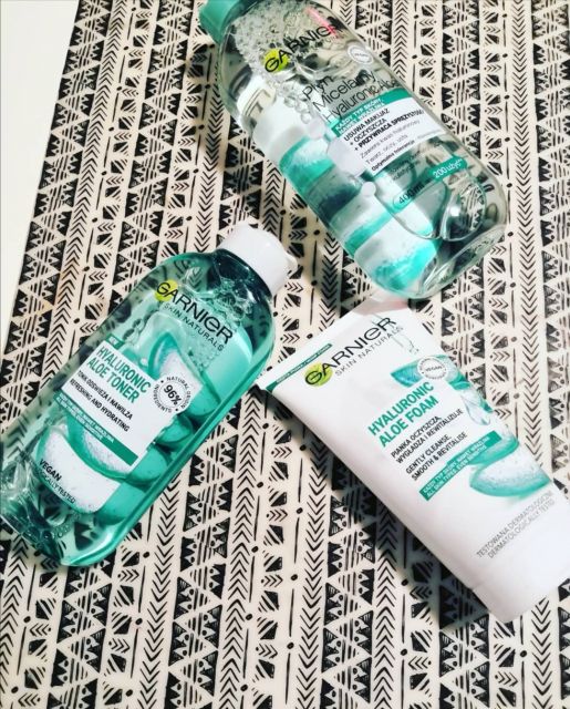 Garnier, seria Hyaluronic Aloe