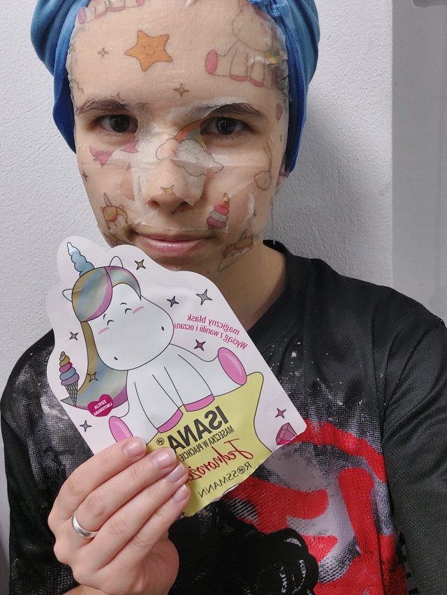 Isana Maseczka do twarzy w płacie, Jednorożec, Magiczny blask