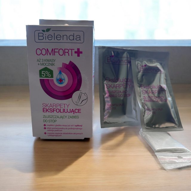 Bielenda Comfort+, Skarpety eksfoliujące, Złuszczający zabieg do stóp