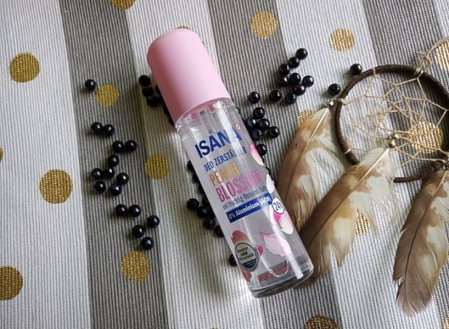 Isana Dezodorant w rozpylaczu, Peach Blossom