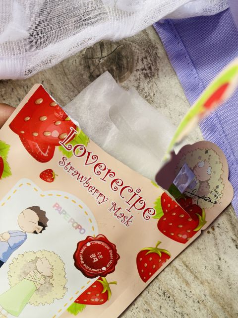 Love recipe truskawka maska w płacie