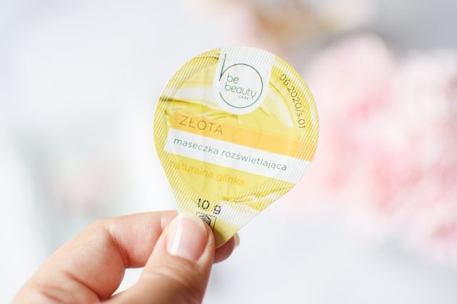 BeBeauty Care, Maseczka do twarzy, W kapsułce, Złota, Rozświetlająca, Naturalna glinka