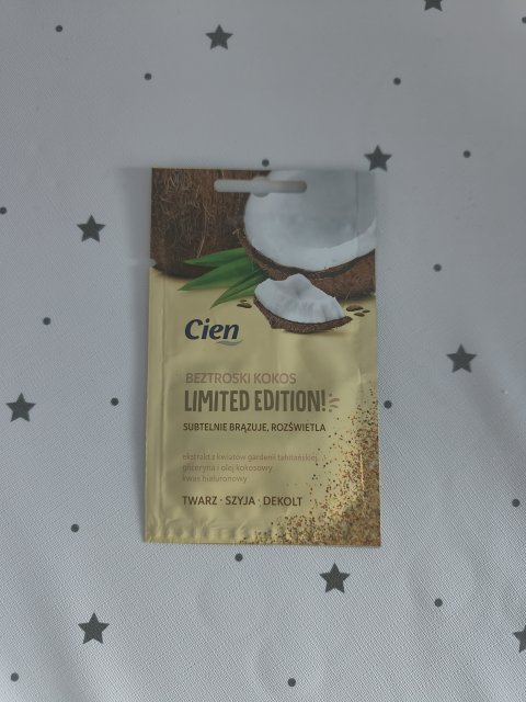 Cien Maseczka do twarzy, Limited Edition!, Subtelnie brązuje i rozświetla, Beztroski kokos