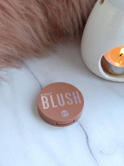 Bell So Sculpt Blush, Modelujący róż brązujący