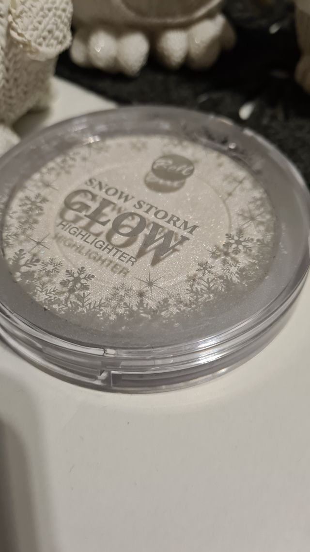 Bell Snow Storm Glow ,Highlighter , intensywnie błyczszący rozswietlacz do twarzy i ciała
