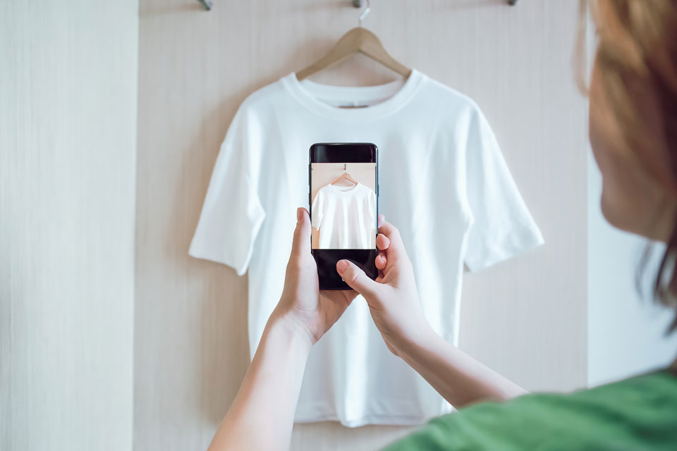 infoblog dresscloud Jak zrobić porządek w garderobie i na tym zarobić?