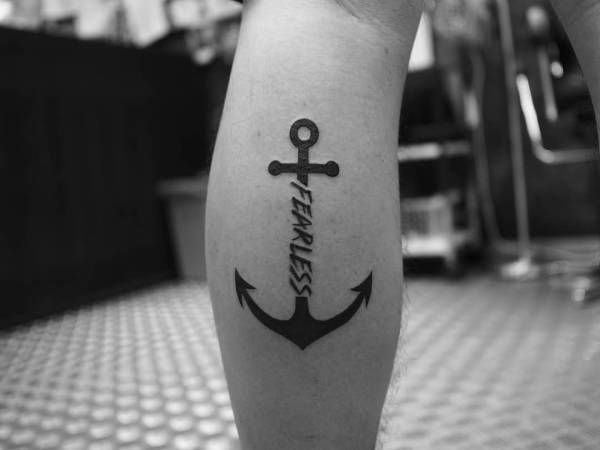 infoblog dresscloud Tatuaż kotwica - co oznacza? Poznaj ukryte znaczenie i symbolikę
