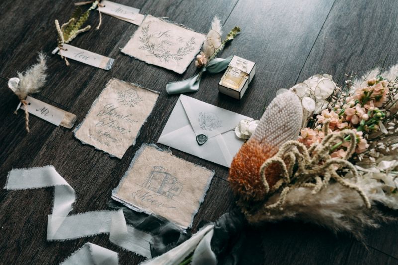 infoblog dresscloud Wzruszające zaproszenia ślubne dla rodziców to wyjątkowy gest wdzięczności – jak je przygotować?