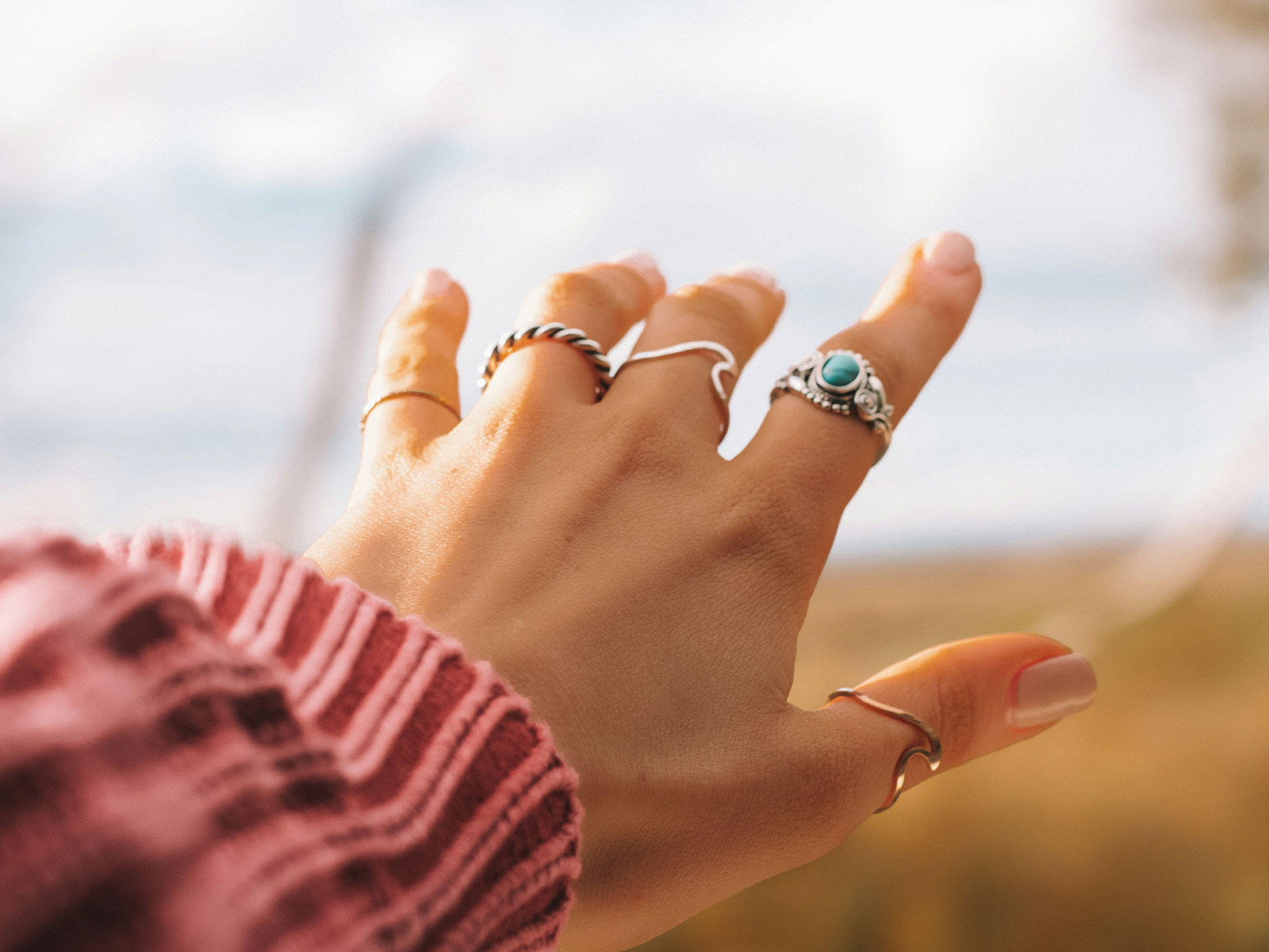 infoblog dresscloud Gustowna i trwała biżuteria? Sprawdź, dlaczego pierścionki ze stali chirurgicznej są tym, czego szukasz!