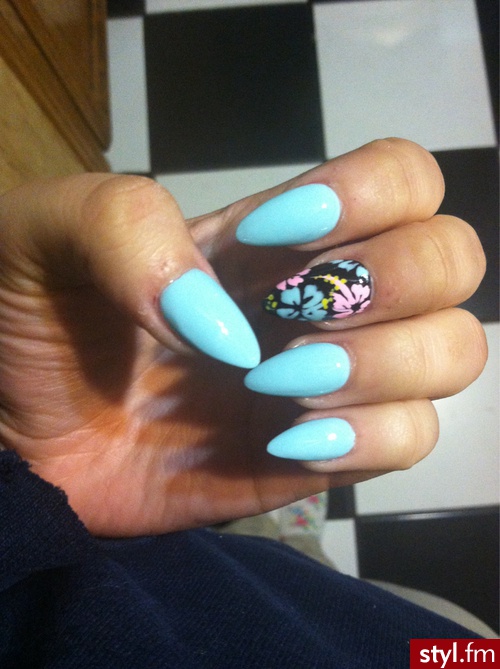 Wielkanocne paznokcie