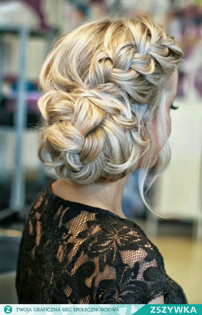 Czerwona kiecka, jakie dodatki?