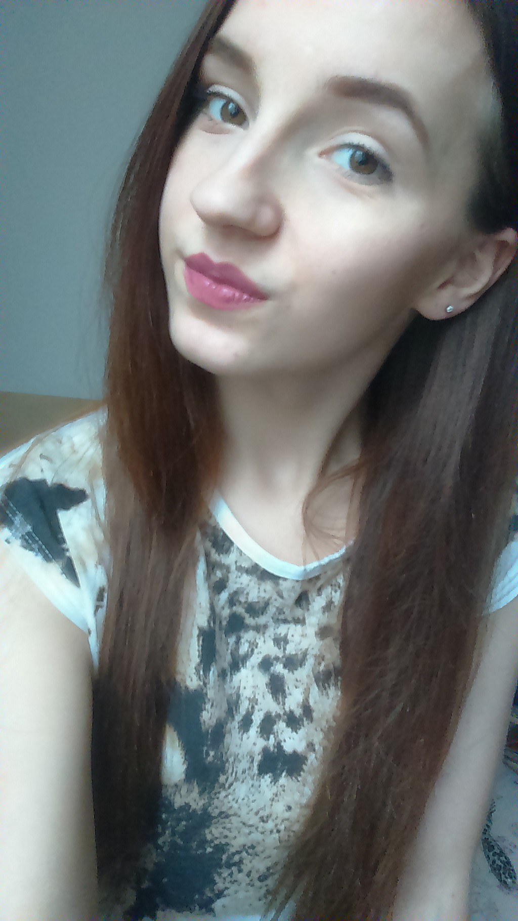 w makijażu i bez...