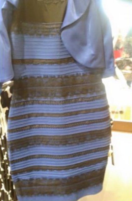 Jaki kolor ma ta sukienka? ;)