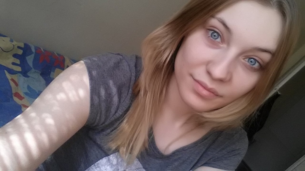 w makijażu i bez...