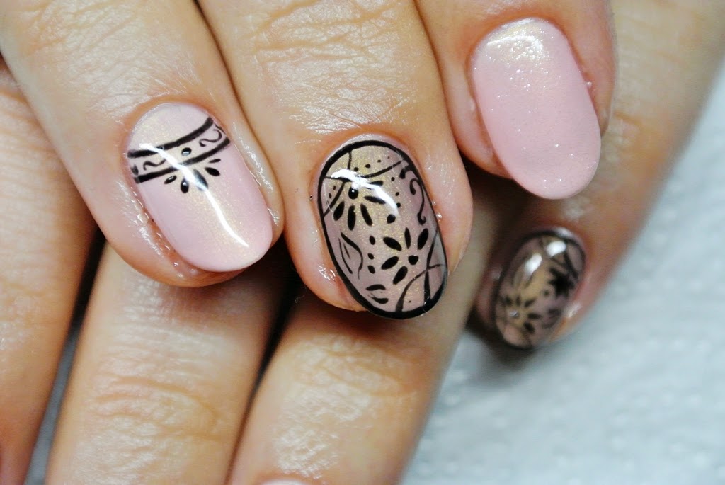 Wielkanocne paznokcie