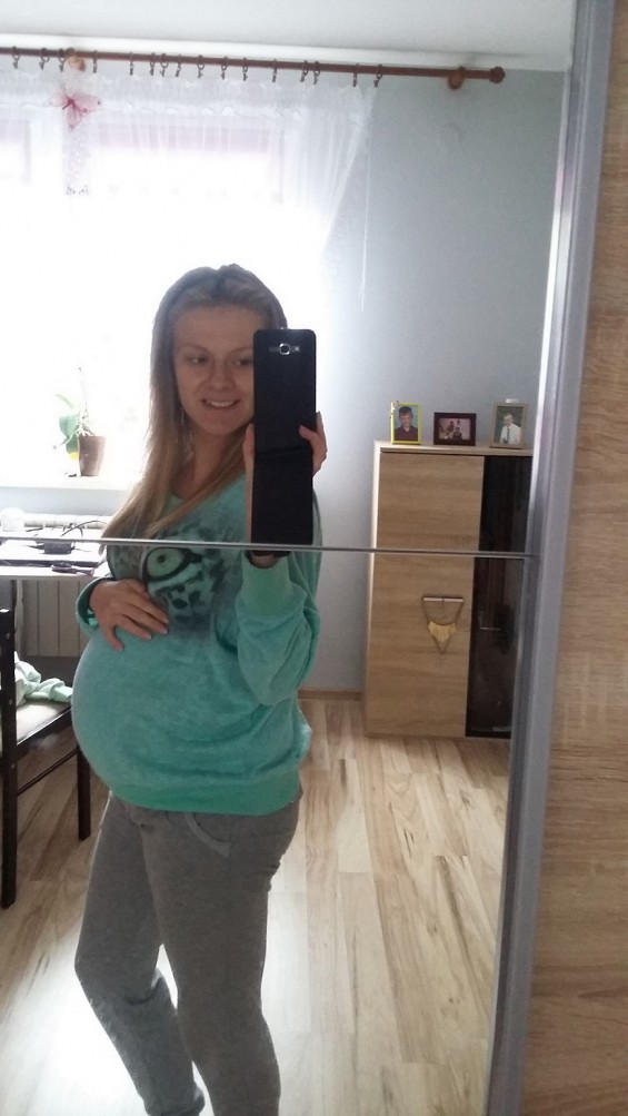 w makijażu i bez...