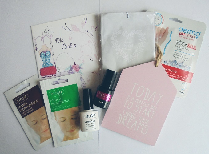 ✩ Kalendarz urodzinowy Clouders ✩