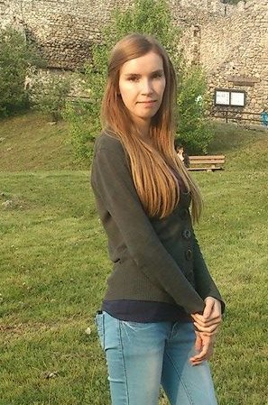 w makijażu i bez...