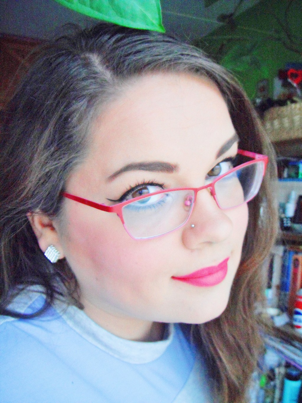 w makijażu i bez...