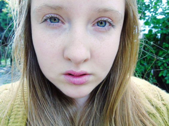 w makijażu i bez...