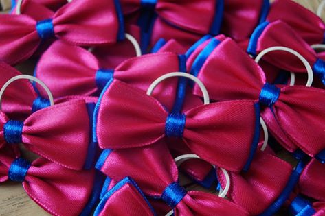 Zawieszki na wódkę. Kokardki.