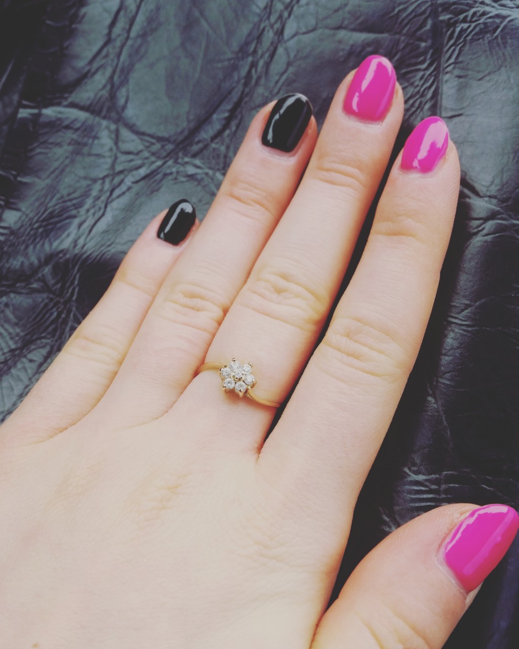 Pokaż swoje paznokcie