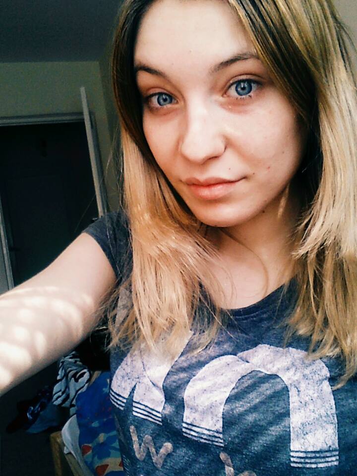 w makijażu i bez...