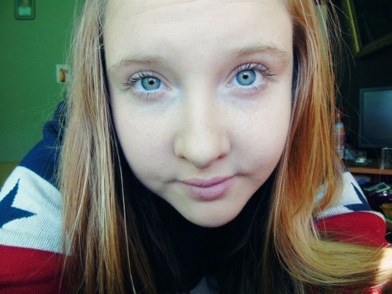 w makijażu i bez...