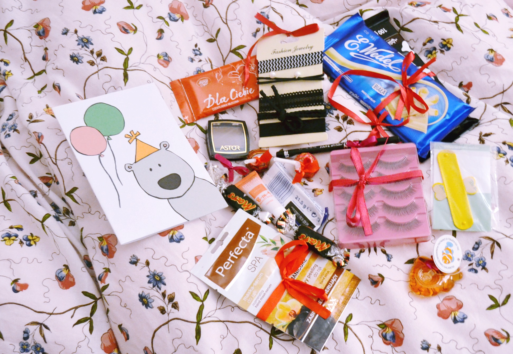 ✩ Kalendarz urodzinowy Clouders ✩