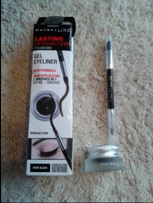 kosmetyki eyelinery kredki do oczu i brwi maybelline
