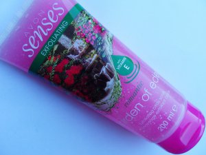 kosmetyki peelingi avon