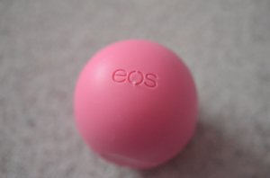 eos balsam do ust lip balm summer fruit
