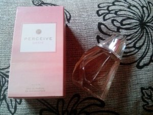 kosmetyki perfumy avon