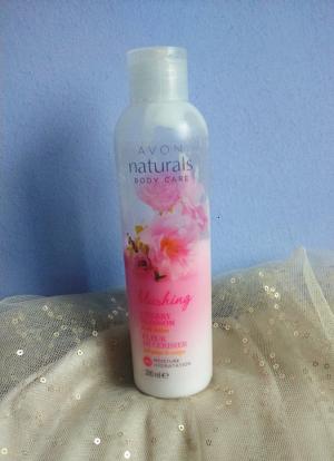 kosmetyki balsamy avon