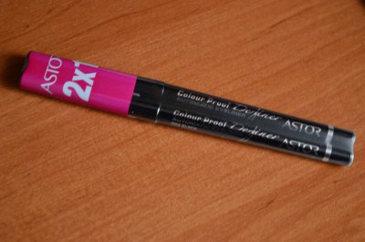 kosmetyki eyelinery kredki do oczu i brwi astor