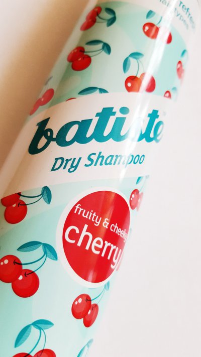 batiste suchy szampon do wlosow fruity  cheeky cherry