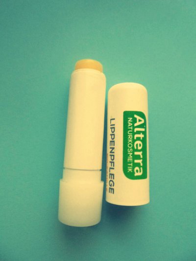 kosmetyki blyszczyki szminki pomadki alterra